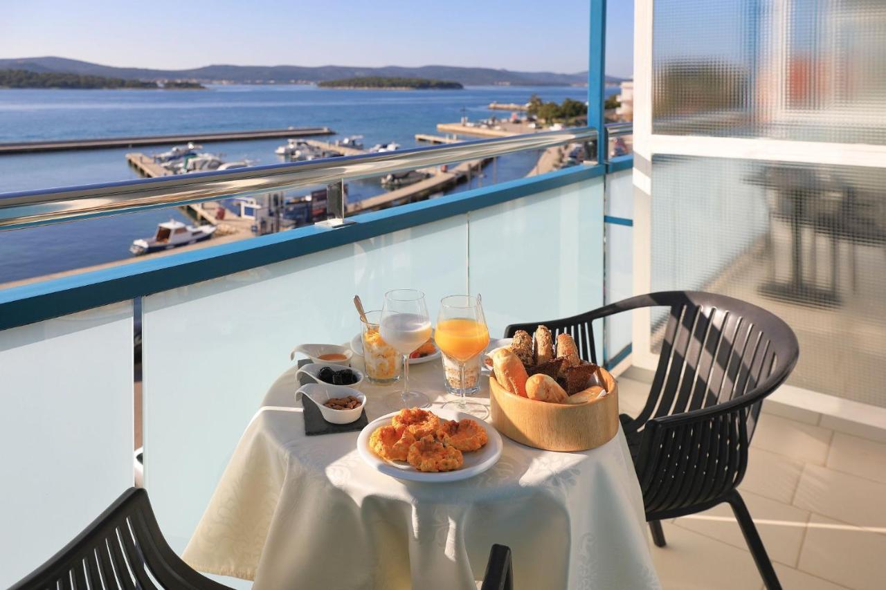 Hotel Kornati Biograd Na Moru Buitenkant foto