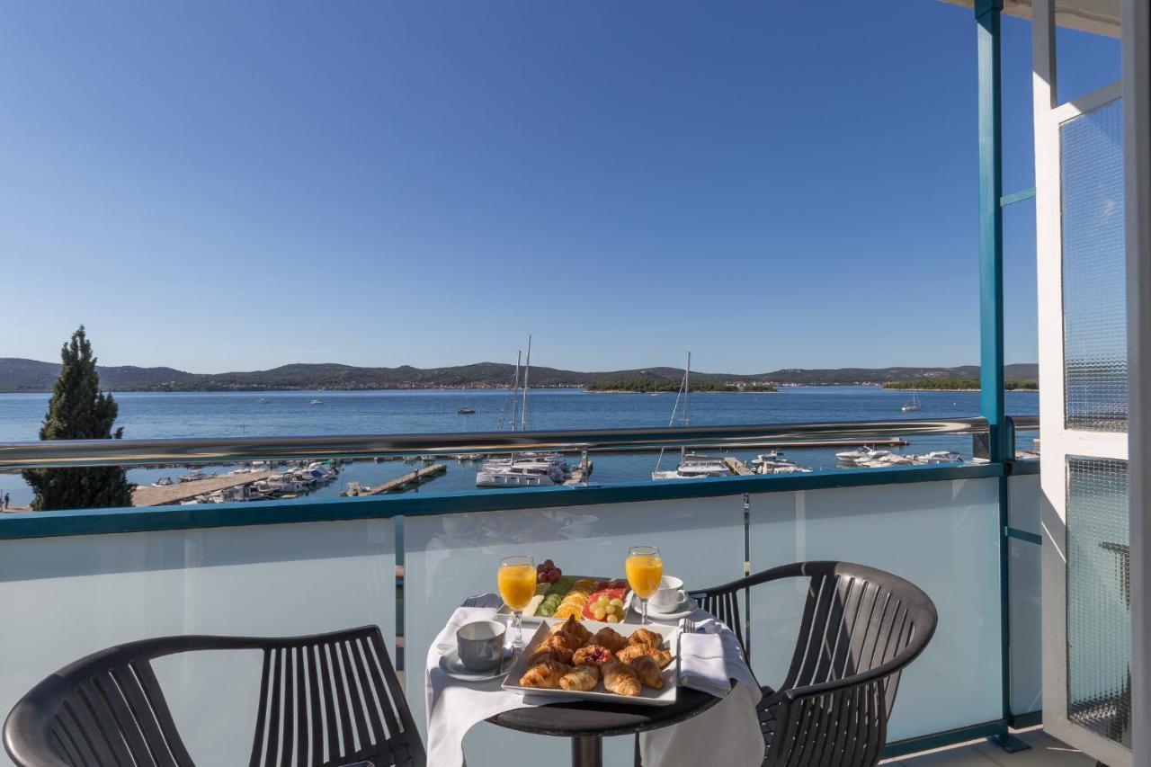 Hotel Kornati Biograd Na Moru Buitenkant foto