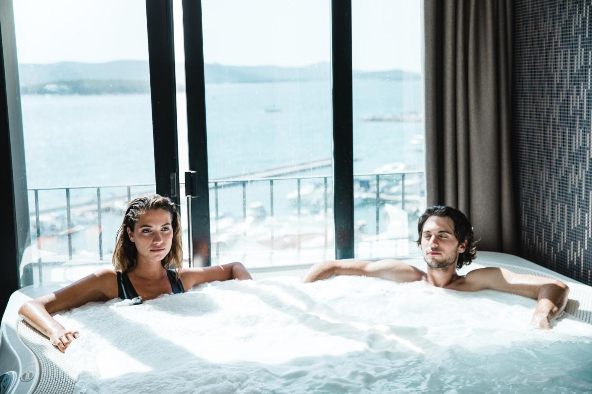 Hotel Kornati Biograd Na Moru Buitenkant foto